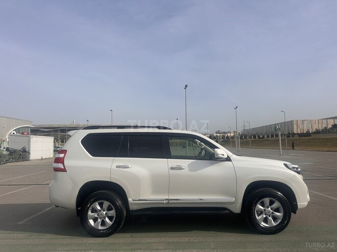 Toyota Land Cruiser Prado 2010, 266,000 km - 2.7 л - Bakı