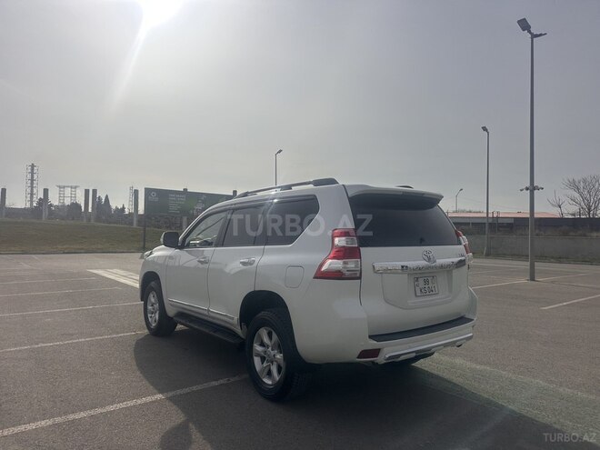 Toyota Land Cruiser Prado 2010, 266,000 km - 2.7 л - Bakı