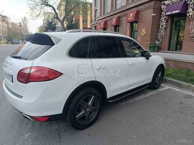 Porsche Cayenne-7
