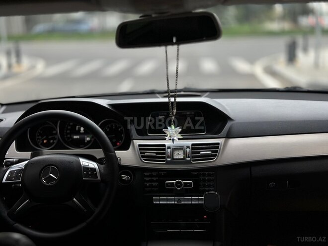 Mercedes E 250 2014, 208,942 km - 2.1 л - Bakı