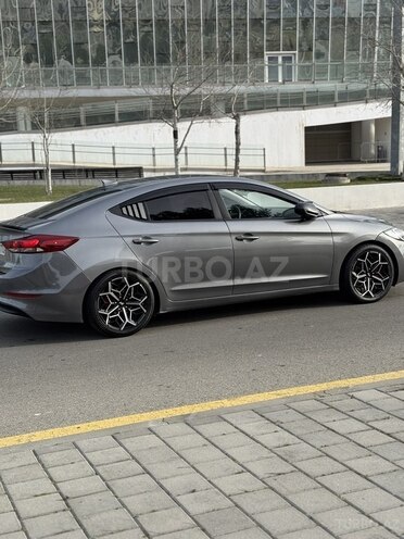 Hyundai Elantra 2017, 281,000 km - 2.0 l - Bakı