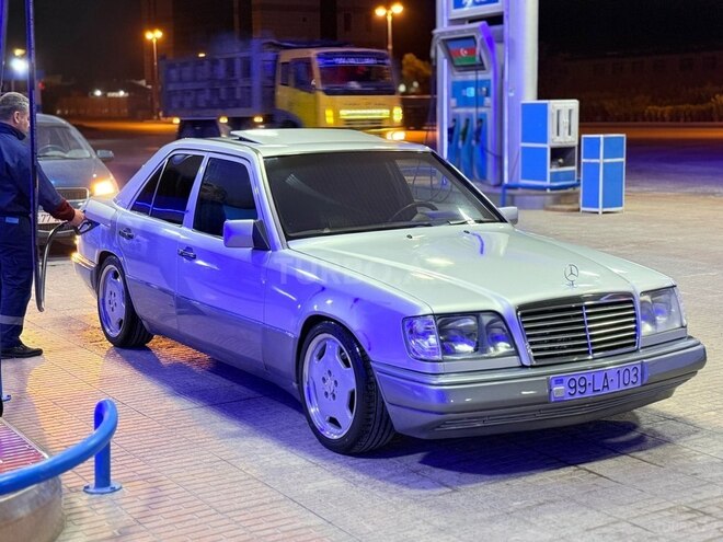 Mercedes E 220 1994, 378,000 km - 2.2 l - Bakı