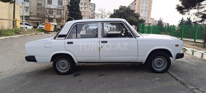 LADA (VAZ) 2107 2005, 286,000 km - 1.6 л - Bakı