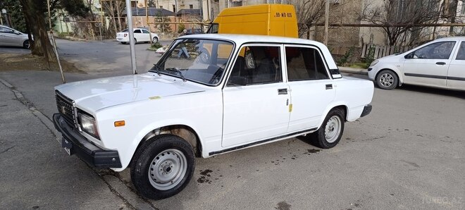 LADA (VAZ) 2107 2005, 286,000 km - 1.6 л - Bakı