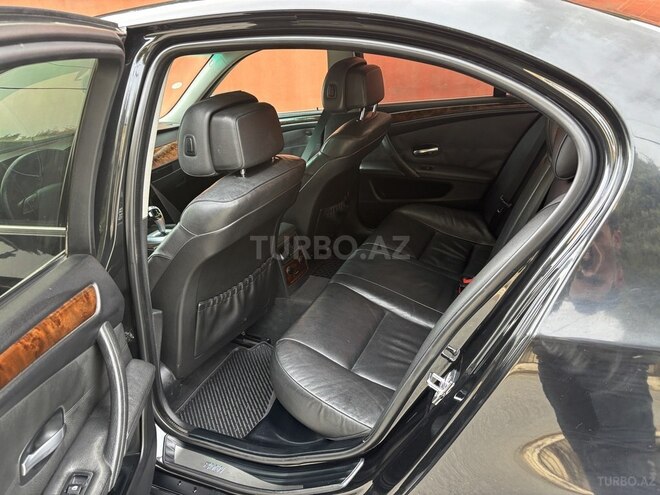 BMW 525 2007, 318,000 km - 3.0 l - Bakı