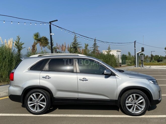 Kia Sorento-4