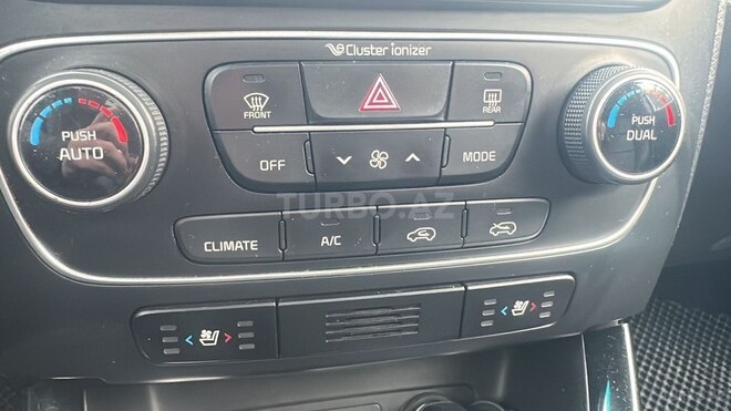 Kia Sorento-10