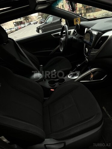 Hyundai Veloster 2017, 140,000 km - 1.6 л - Bakı