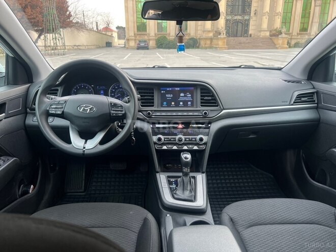 Hyundai Elantra 2019, 110,500 km - 2.0 л - Bakı