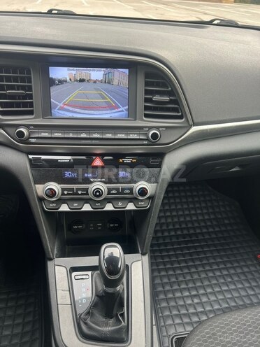Hyundai Elantra 2019, 110,500 km - 2.0 л - Bakı