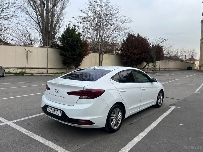 Hyundai Elantra 2019, 110,500 km - 2.0 л - Bakı