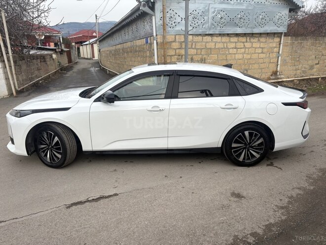 Changan Qiyuan A05 2025, 4,500 km - 1.5 л - Bakı