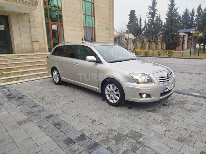 Toyota Avensis 2006, 380,000 km - 2.0 л - Yevlax