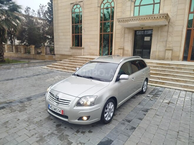 Toyota Avensis 2006, 380,000 km - 2.0 л - Yevlax