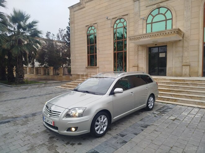 Toyota Avensis 2006, 380,000 km - 2.0 л - Yevlax