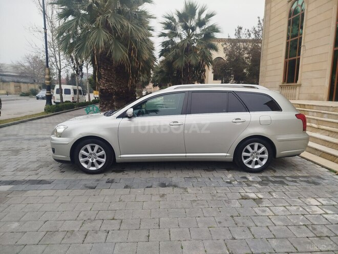 Toyota Avensis 2006, 380,000 km - 2.0 л - Yevlax
