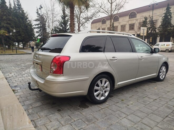 Toyota Avensis 2006, 380,000 km - 2.0 л - Yevlax