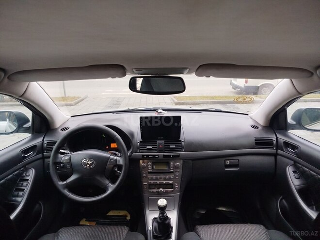 Toyota Avensis 2006, 380,000 km - 2.0 л - Yevlax