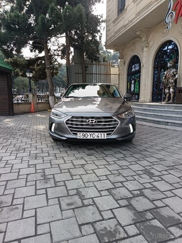 Hyundai Elantra 2018, 165,000 km - 2.0 л - Bakı