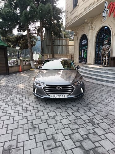 Hyundai Elantra 2018, 165,000 km - 2.0 л - Bakı