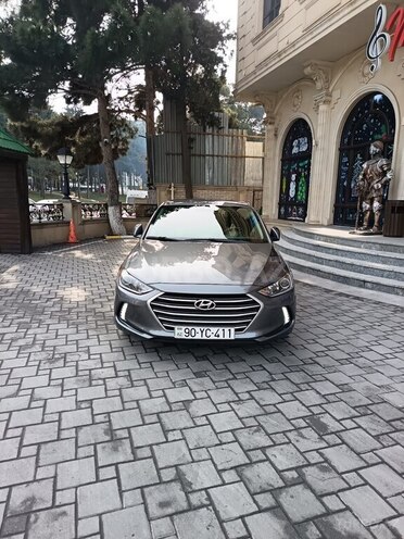Hyundai Elantra 2018, 165,000 km - 2.0 л - Bakı