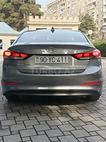 Hyundai Elantra 2018, 165,000 km - 2.0 л - Bakı