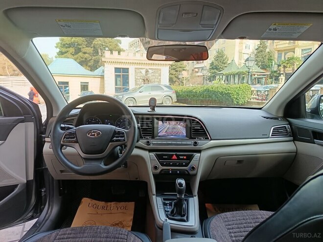 Hyundai Elantra 2018, 165,000 km - 2.0 л - Bakı