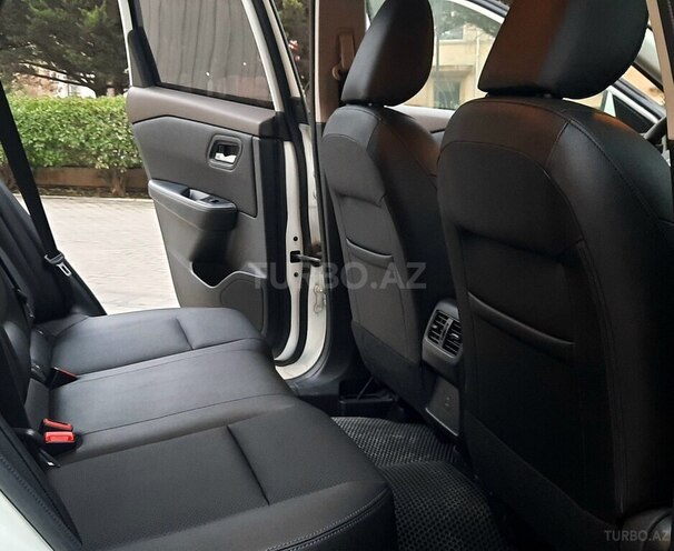 Nissan X-Trail 2023, 39,800 km - 2.5 l - Bakı