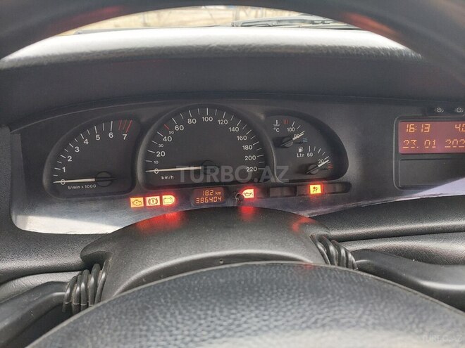 Opel Vectra 1996, 386,404 km - 1.6 l - Zaqatala