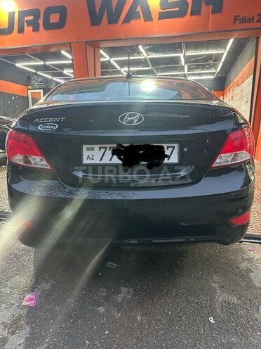 Hyundai Accent 2017, 143,393 km - 1.6 l - Bakı