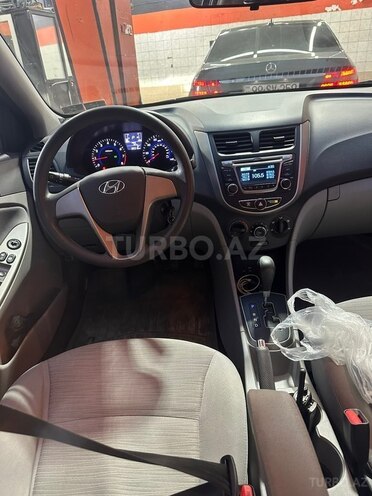Hyundai Accent 2017, 143,393 km - 1.6 l - Bakı