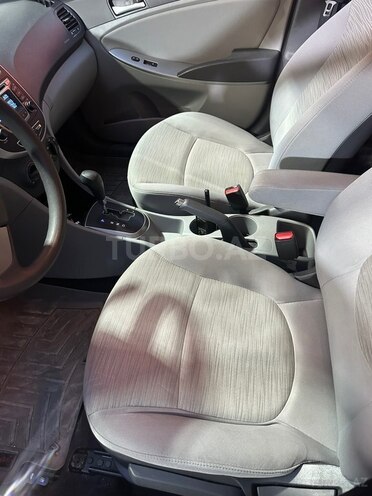Hyundai Accent 2017, 143,393 km - 1.6 l - Bakı