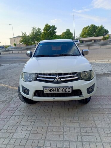 Mitsubishi L200 2010, 420,000 km - 2.5 l - Gəncə