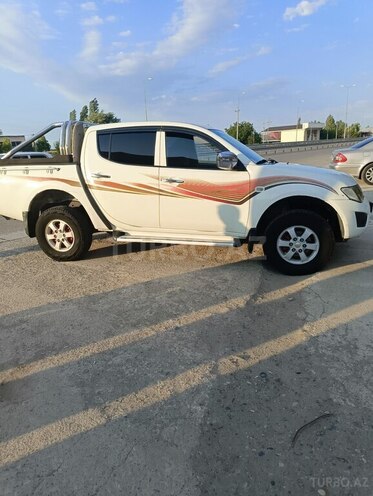 Mitsubishi L200 2010, 420,000 km - 2.5 l - Gəncə