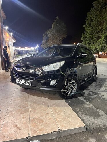 Hyundai ix35 2011, 213,585 km - 2.4 л - Salyan