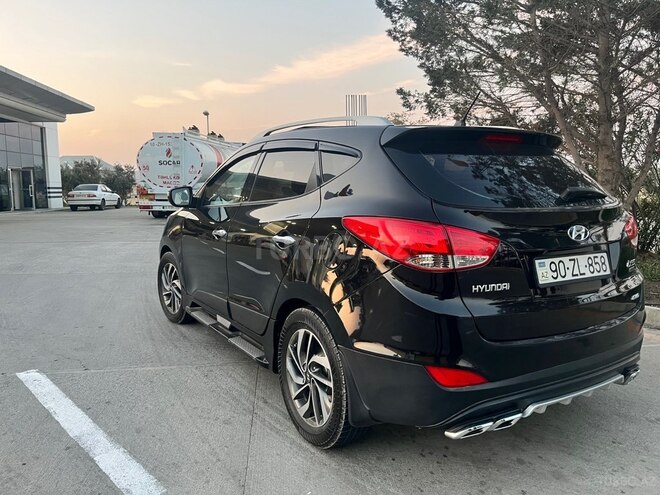 Hyundai ix35 2011, 213,585 km - 2.4 л - Salyan