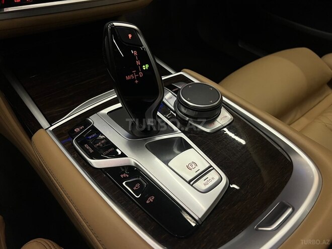 BMW 740 2019, 97,000 km - 3.0 l - Bakı