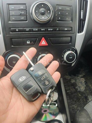 Kia  2010, 232,195 km - 1.6 l - Sumqayıt