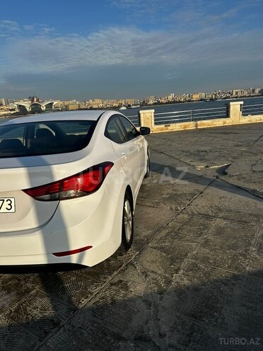Hyundai Elantra 2015, 198,473 km - 1.6 l - Bakı