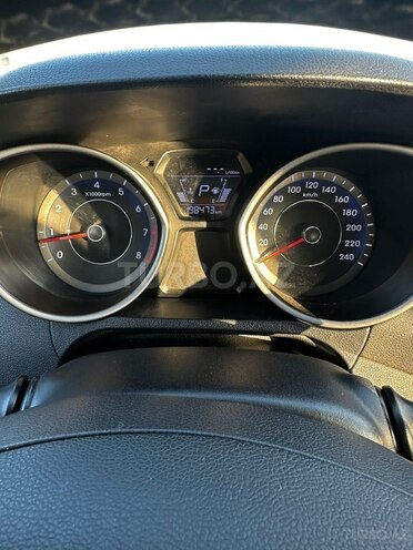 Hyundai Elantra 2015, 198,473 km - 1.6 l - Bakı