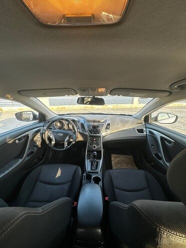 Hyundai Elantra 2015, 198,473 km - 1.6 l - Bakı