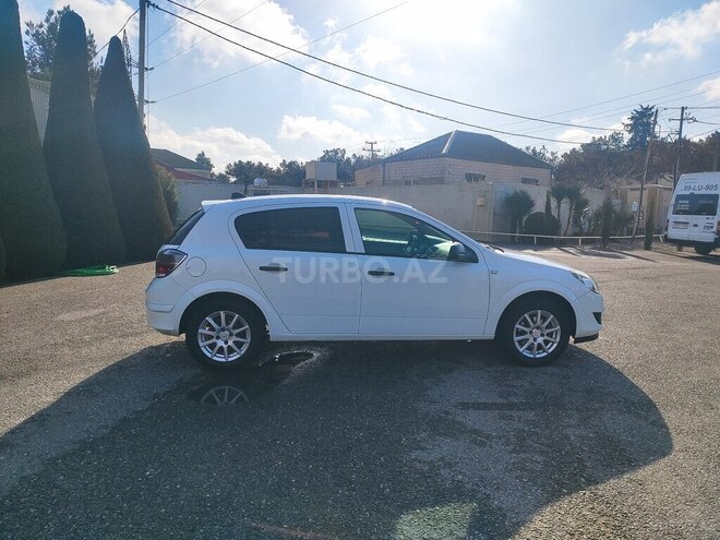 Opel Astra 2009, 307,000 km - 1.4 l - Bakı