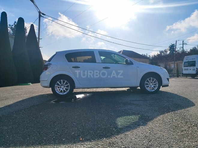Opel Astra 2009, 307,000 km - 1.4 l - Bakı