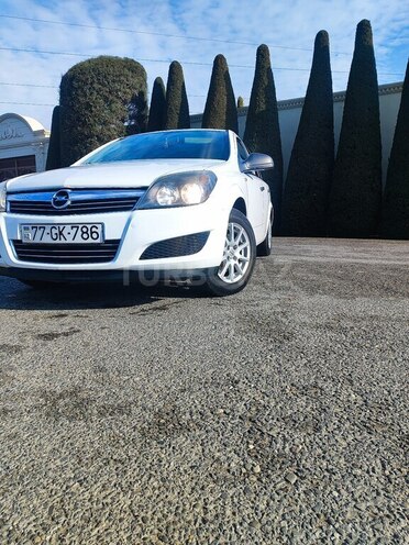 Opel Astra 2009, 307,000 km - 1.4 l - Bakı