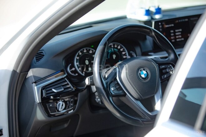 BMW 530e 2018, 87,000 km - 2.0 l - Bakı