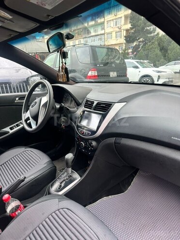 Hyundai Accent 2011, 244,000 km - 1.6 l - Bakı