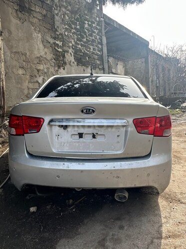 Kia Cerato 2011, 215,356 km - 1.6 l - Ağstafa