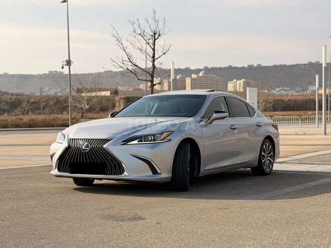 Lexus ES 300h 2020, 57,804 km - 2.5 l - Bakı