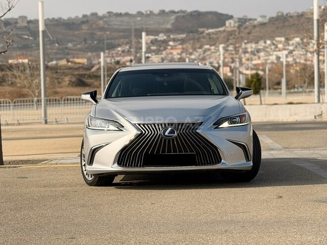 Lexus ES 300h 2020, 57,804 km - 2.5 l - Bakı