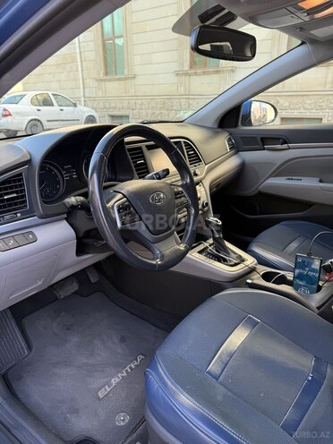 Hyundai Elantra 2018, 102,314 km - 2.0 л - Bakı